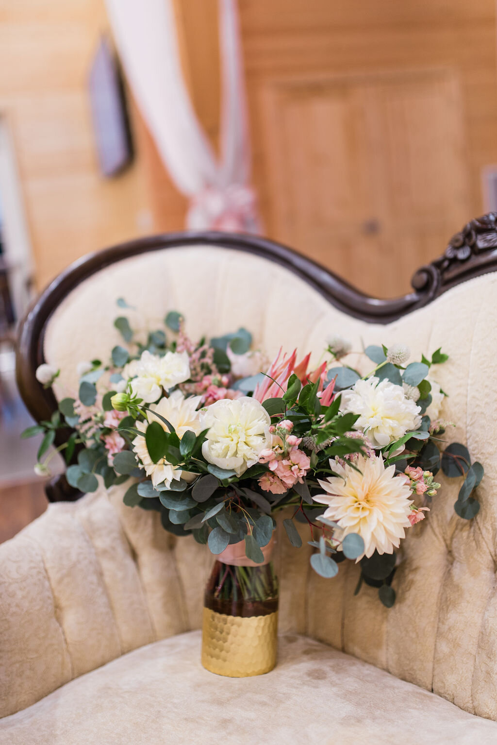 Dayton Cincinnati WeddingFlorist StoneValleyMeadows DaytonWedding