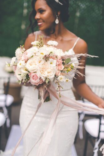 bridal-bouquet. brides-bouquet, blush-and-ivory-bridal-bouquet, dayton-wedding-florist, dayton-florist, Cincinnat-floristi