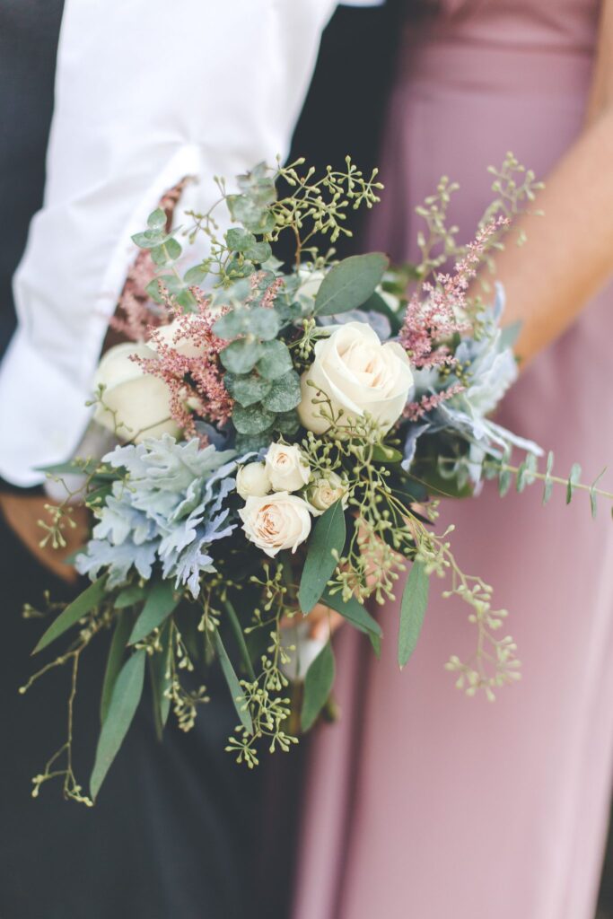 Bridesmaids bouquet, wedding flowers, wedding florist, dayton florist, dayton wedding florist, wedding florist, dayton wedding, dayton weddings